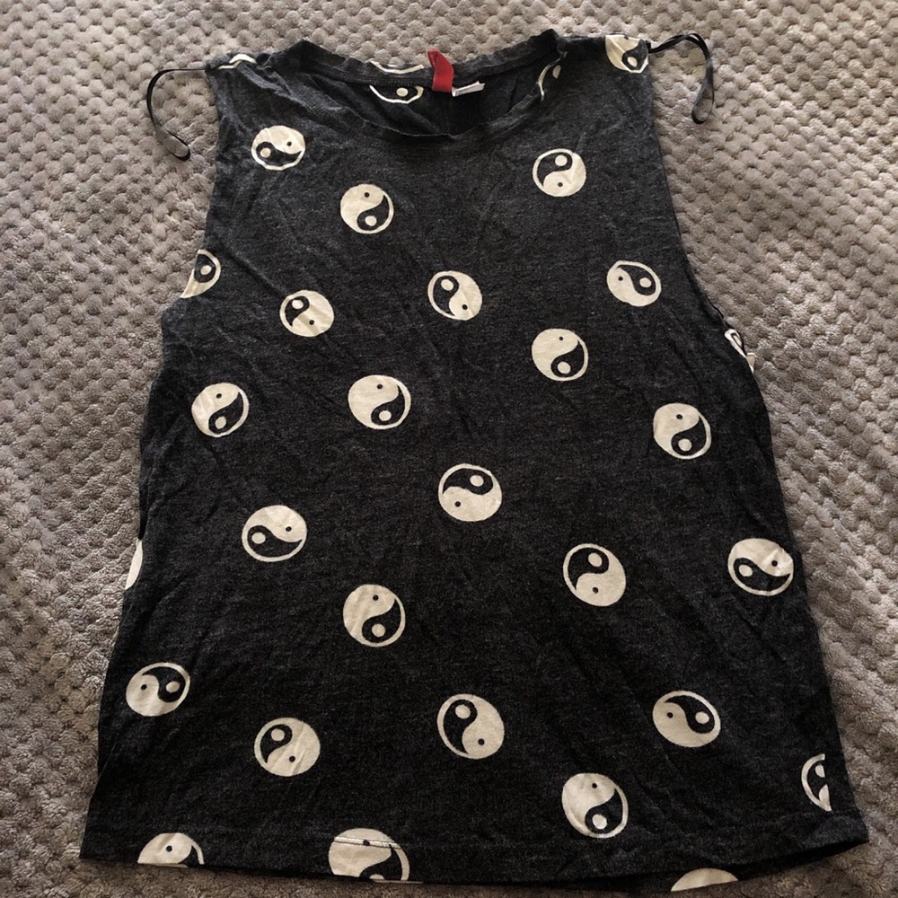 Yin Yang Muscle Tee